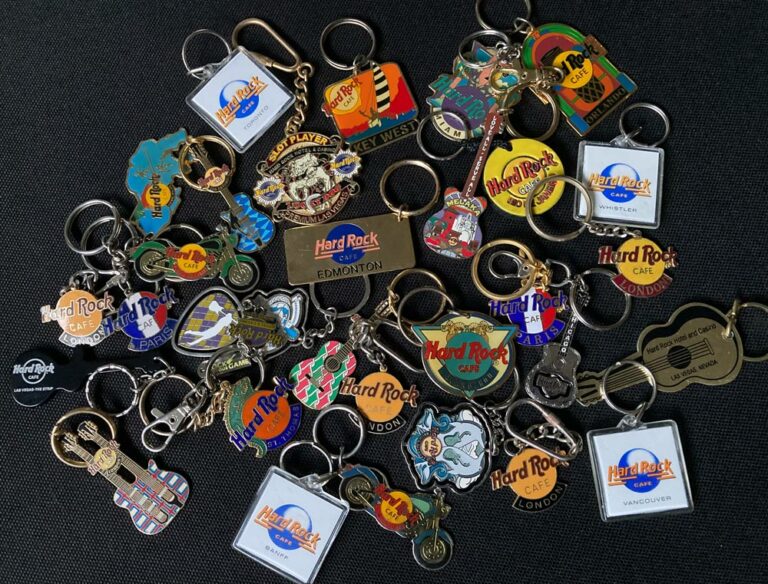 Read more about the article Missing Hard Rock Bar Bristol Keychain