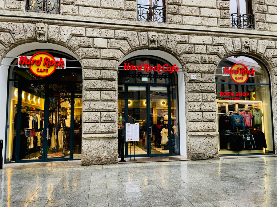 Hard Rock Cafe Milan Facade Outside