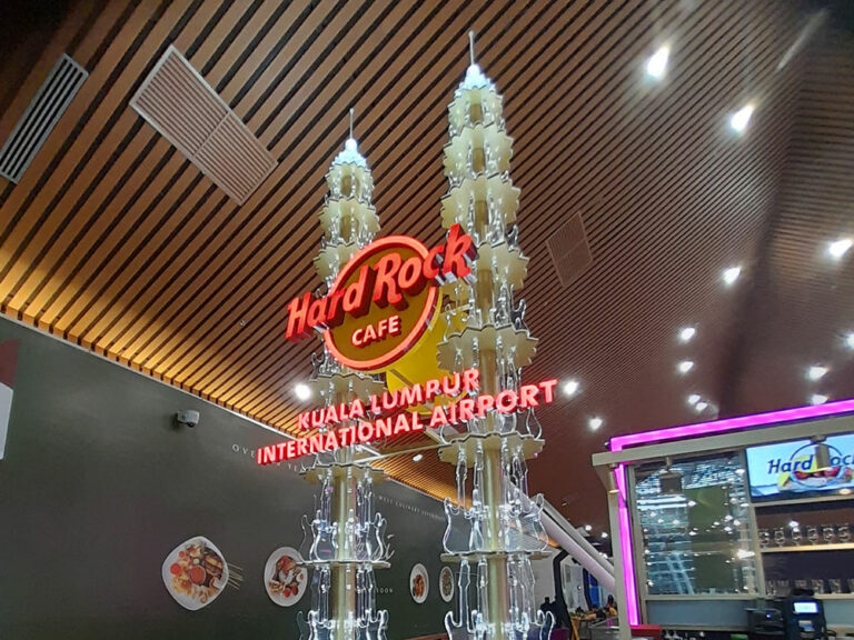 Read more about the article Hard Rock Cafe Kuala Lumpur International Airport OPENED its doors for business