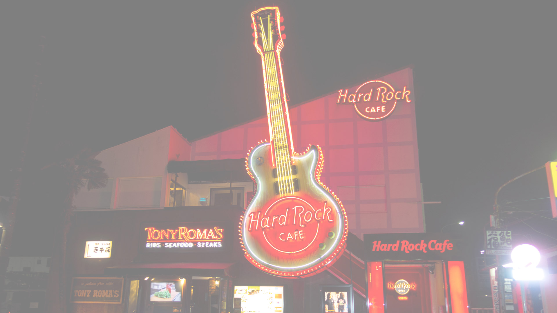 Hard Rock Cafe Tokyo Roppongi Magnets, Pins & News